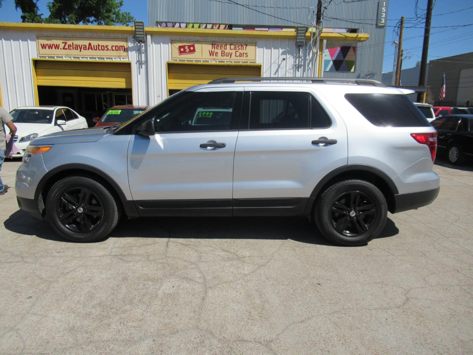 2015 Silver /Gray Ford Explorer XLT (1FM5K7B8XFG) with an 3.5L V6 F DOHC 24V engine, Automatic transmission, located at 1511 North Shepherd Dr., Houston, TX, 77008, (281) 657-1221, 29.798361, -95.412560 - 2015 FORD EXPLORER VIN: 1FM5K7B8XFGB17981 1 F M 5 K 7 B 8 X F G B 1 7 9 8 1 4 DOOR WAGON/SPORT UTILITY 3.5L V6 F DOHC 24V GASOLINE FRONT WHEEL DRIVE - Photo #0